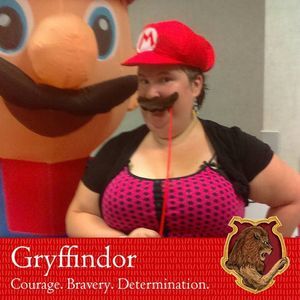 Meet your Posher, Evelyn